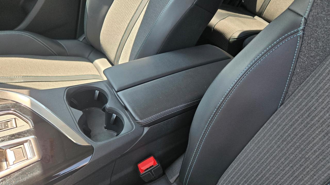 Peugeot 5008 BlueHDi 130 S&S EAT8 Allure Pack