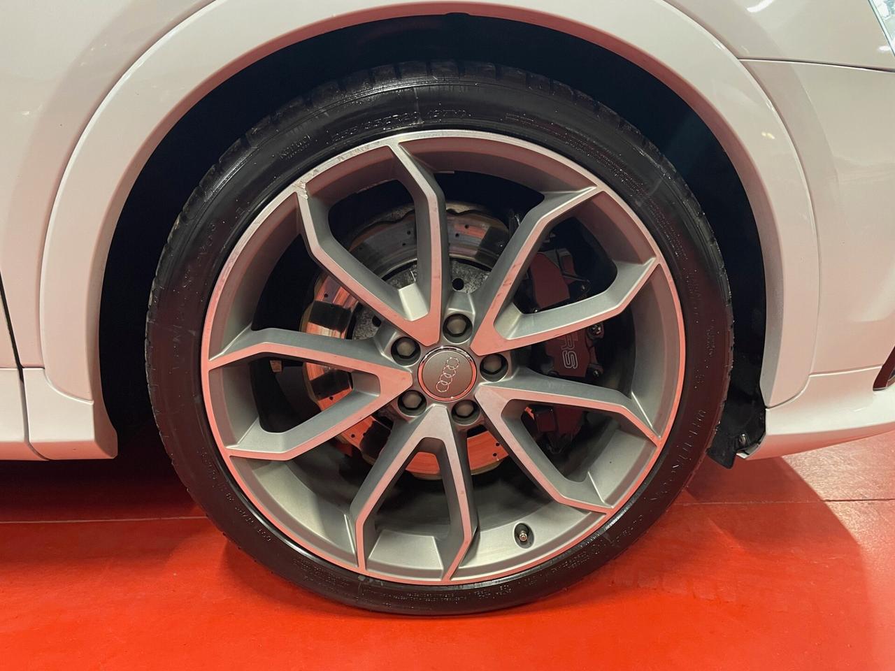 Audi Q3 RS 2.5 tfsi quattro s-tronic