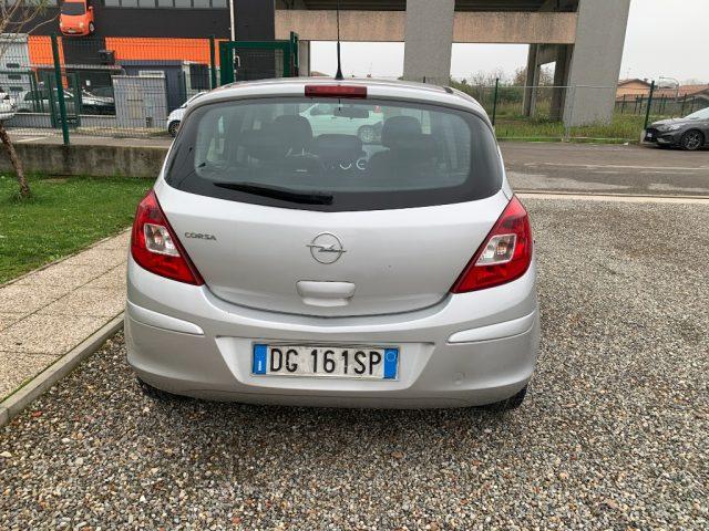 OPEL Corsa 1.2 5 porte Cosmo