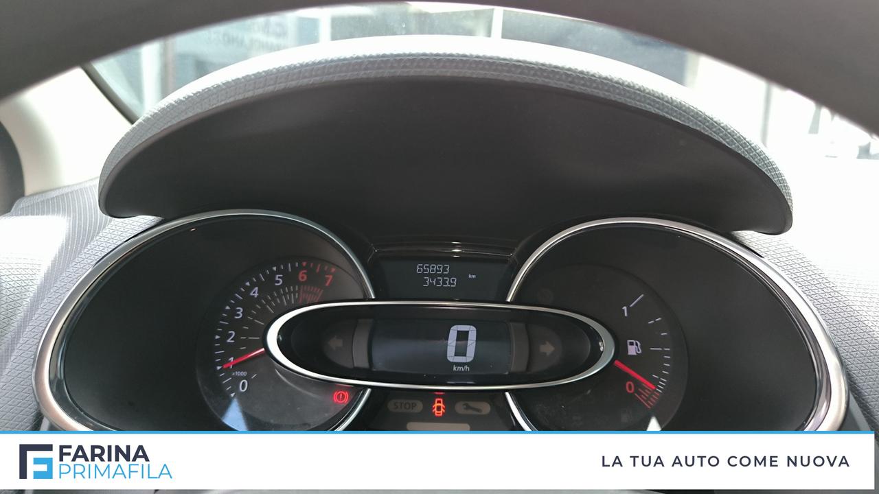 RENAULT Clio IV 2017 - Clio 0.9 tce Moschino Life 75cv
