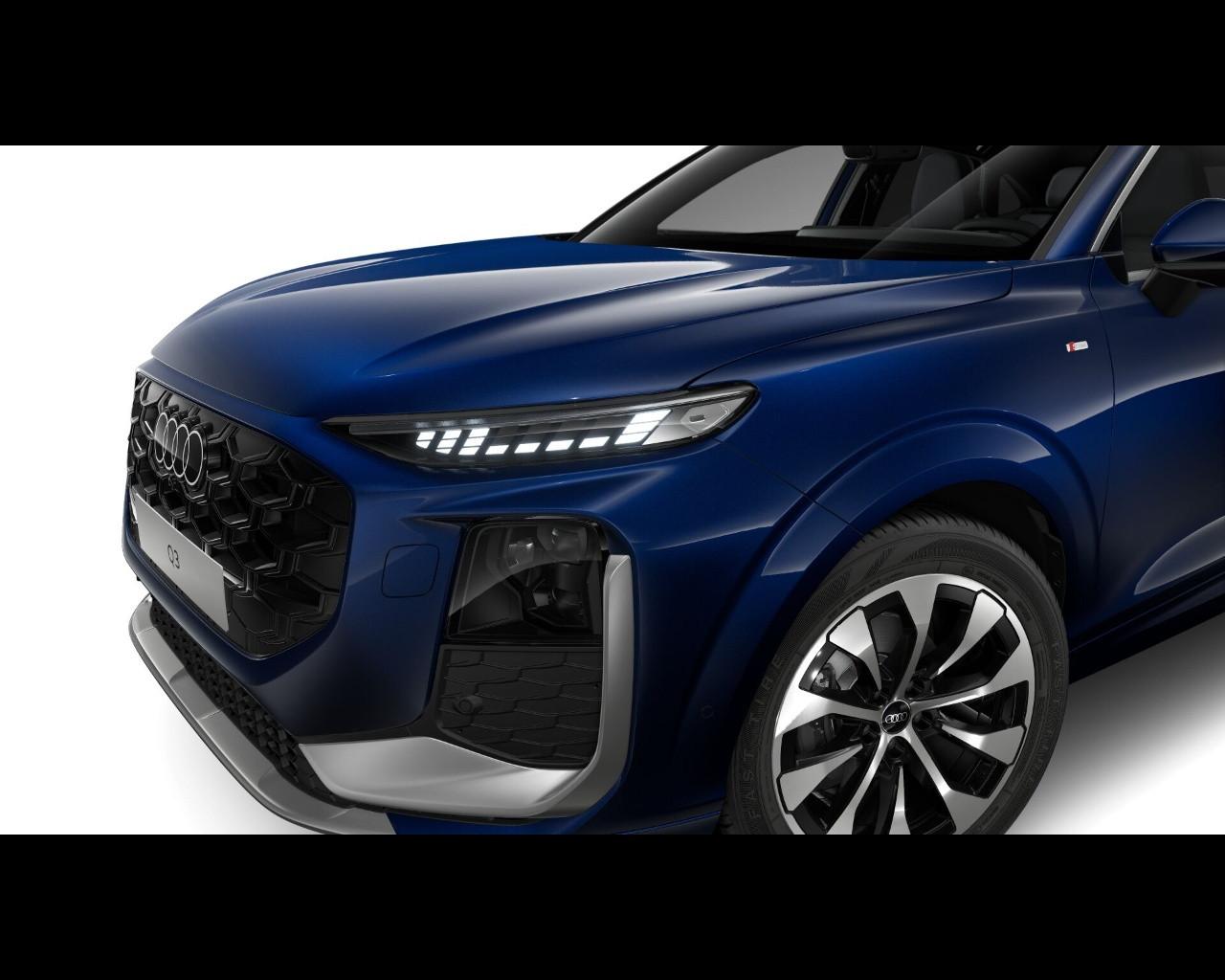 AUDI Audi Q3 Sportback Business TFSI 110 kW S tronic