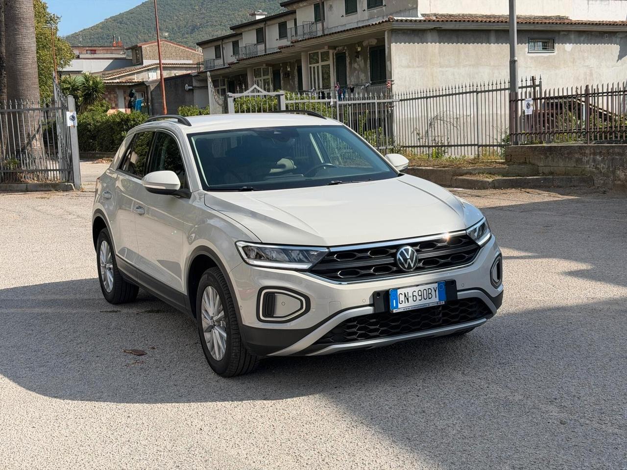 Volkswagen T-Roc 1.0 TSI Life