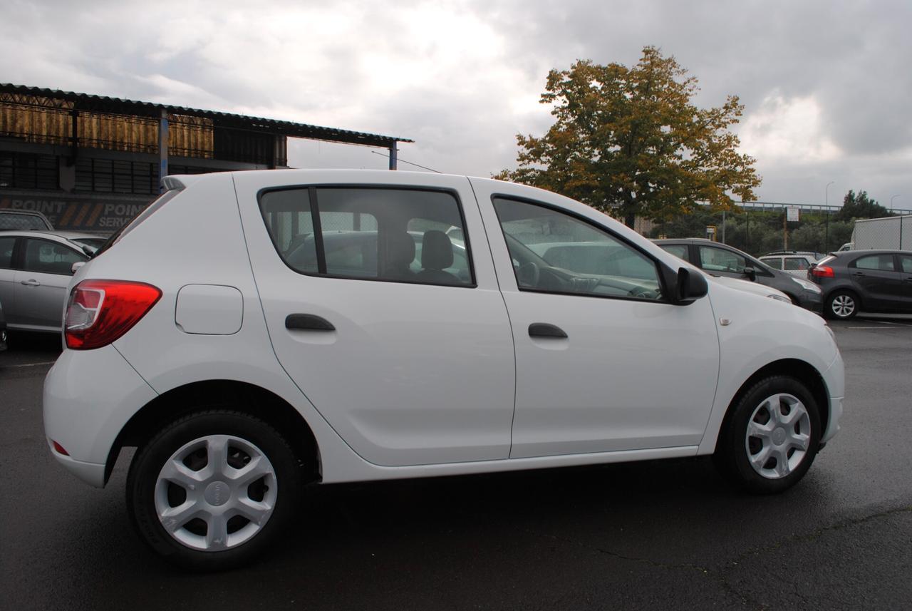 Dacia Sandero 1.2 GPL 75CV