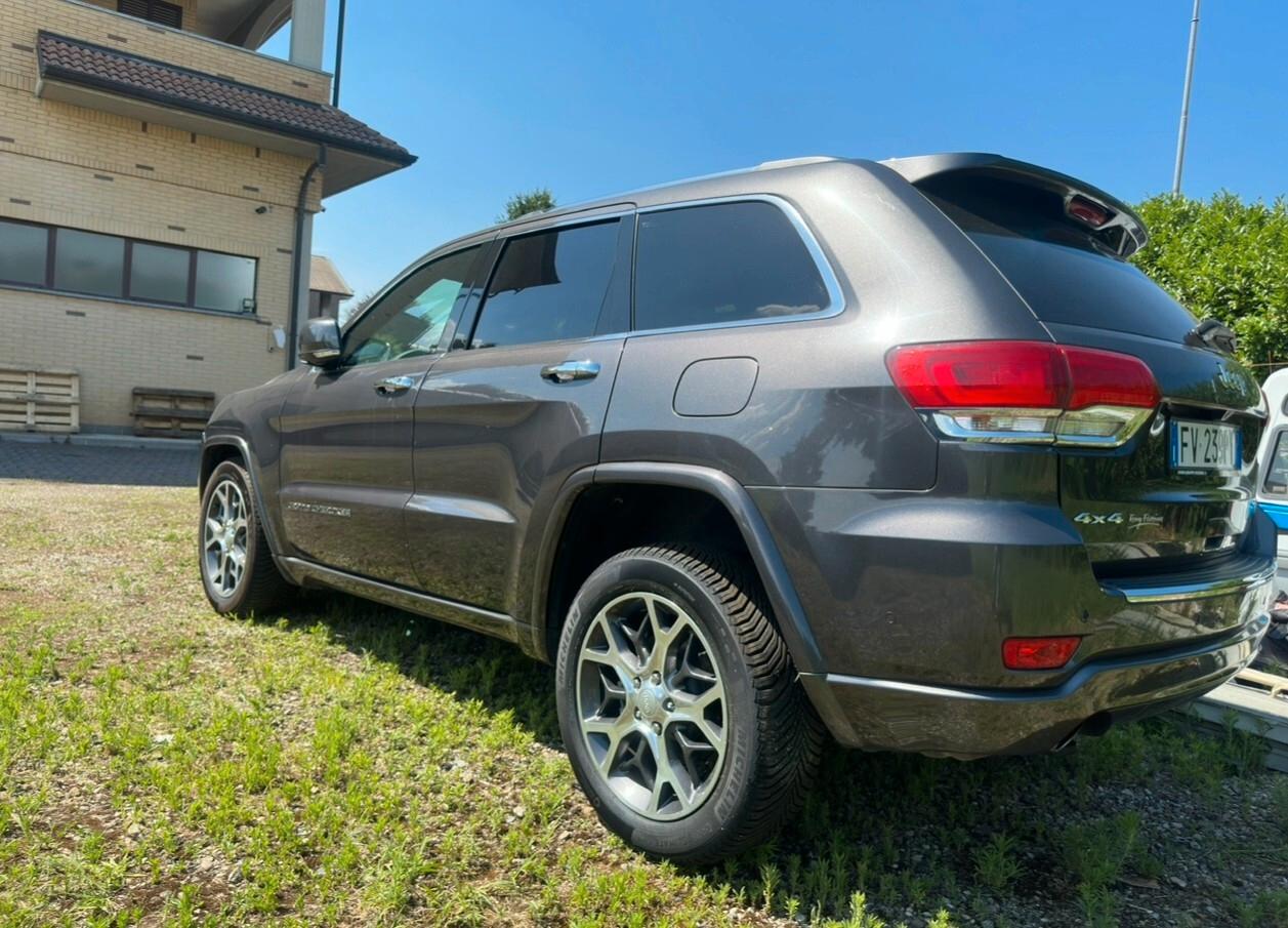 Jeep Grand Cherokee 3.0 V6 CRD 250 CV Multijet II Overland
