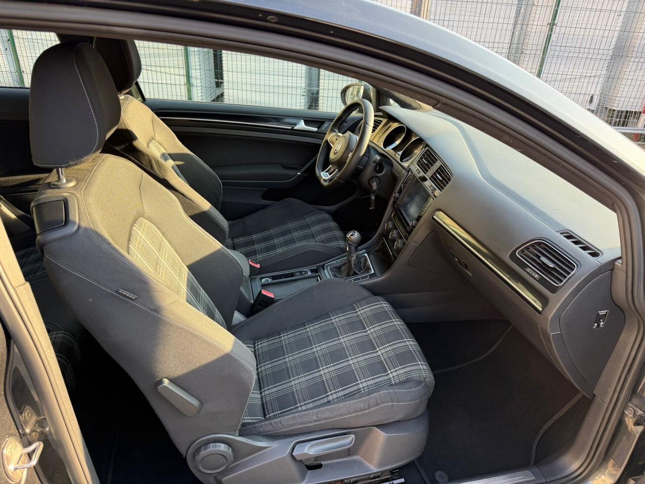 Volkswagen Golf GTD 2.0 TDI 3p. BlueMotion Technology