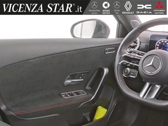MERCEDES-BENZ A 220 d AMG ADVANCED PREMIUM