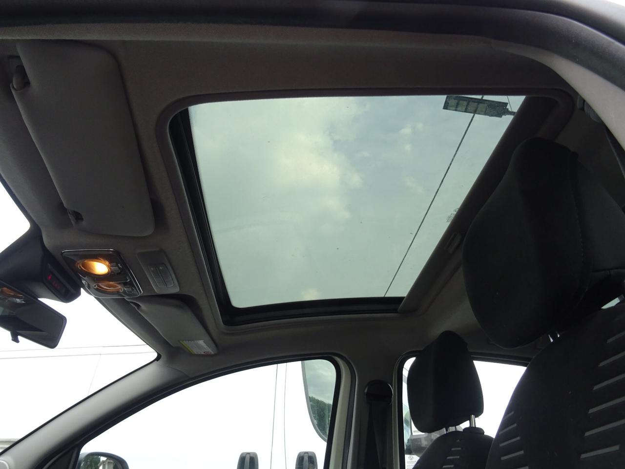 Lancia Ypsilon 1.2 69 CV 5p S&S TETTO APRIBILE