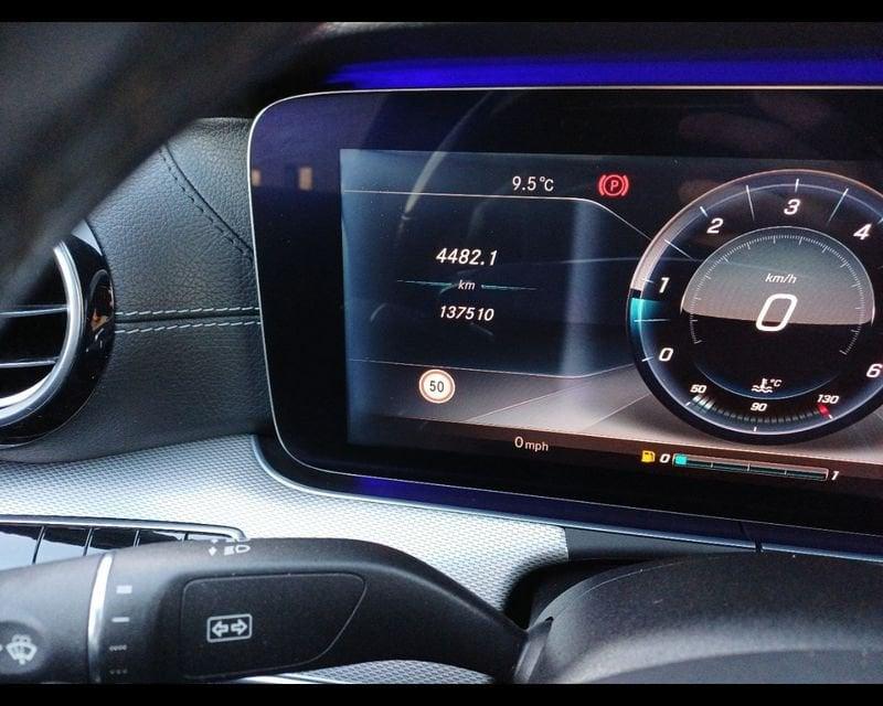 Mercedes-Benz Classe E E 220d 4Matic Premium