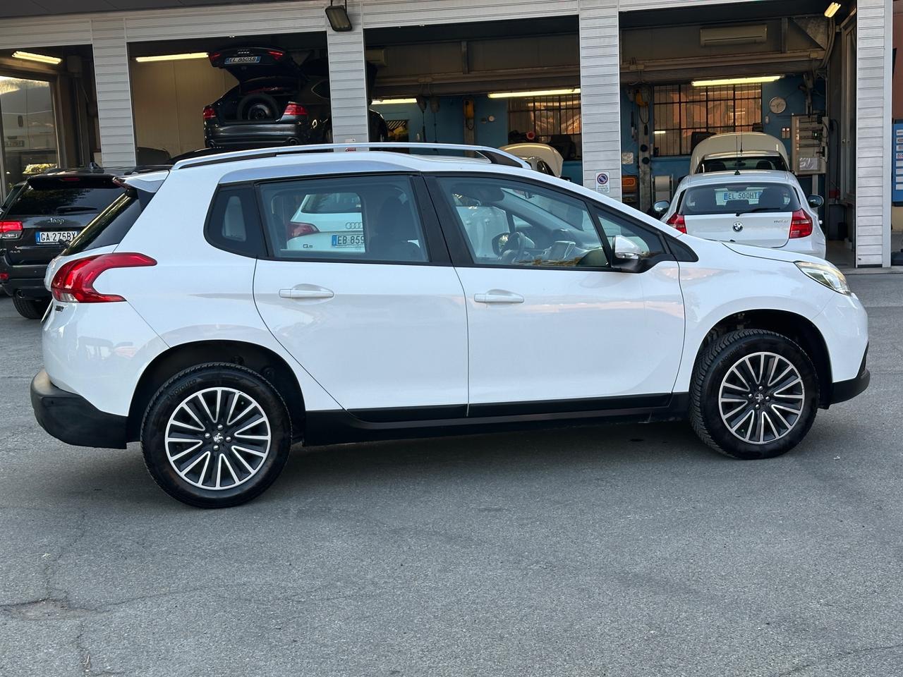 Peugeot 2008 PureTech 82 Allure soli 110mila km