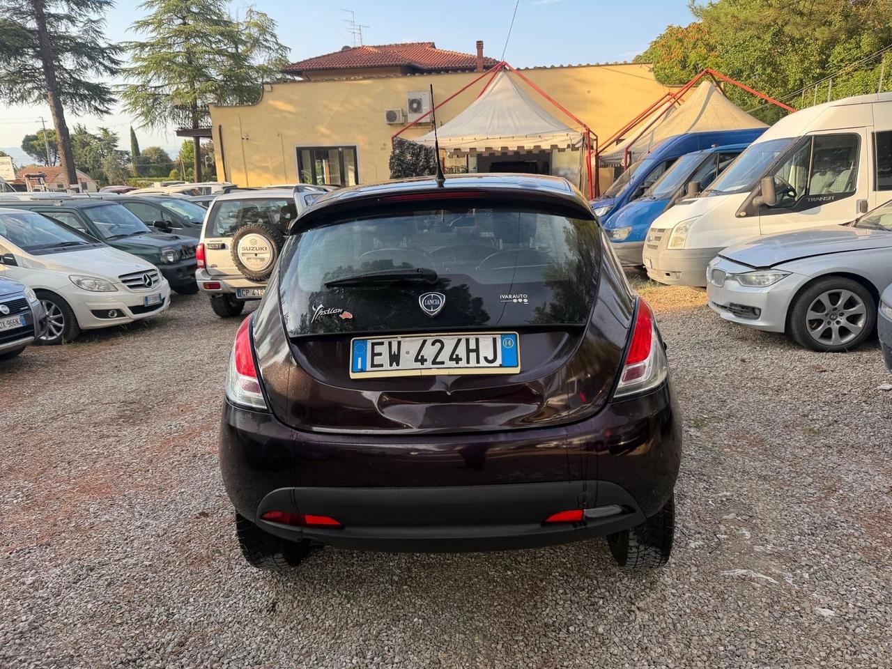 Lancia Ypsilon 0.9 TwinAir 85 CV 5 porte Metano Ecochic Elefantino