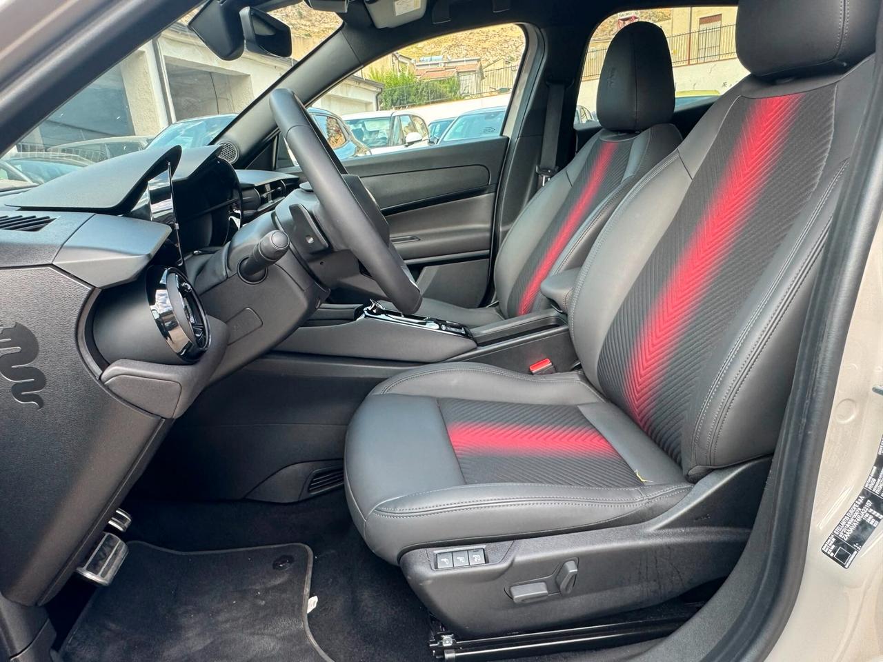 Alfa Romeo Junior 1.2 145 CV Hybrid eDCT6
