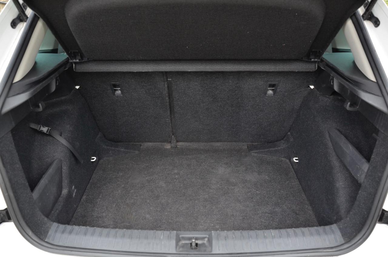 SKODA KAMIQ 1.0 TSI SCOUTLINE 110cv DSG, UNICO UTILIZZATORE, SERVICE SKODA, UFF ITALIANA, CRYSTAL LIGHTING, RETROCAMERA, PERMUTE