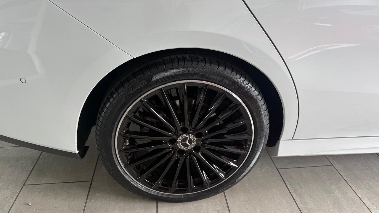 MERCEDES CLA 200 D PREMIUM AMG TETTO