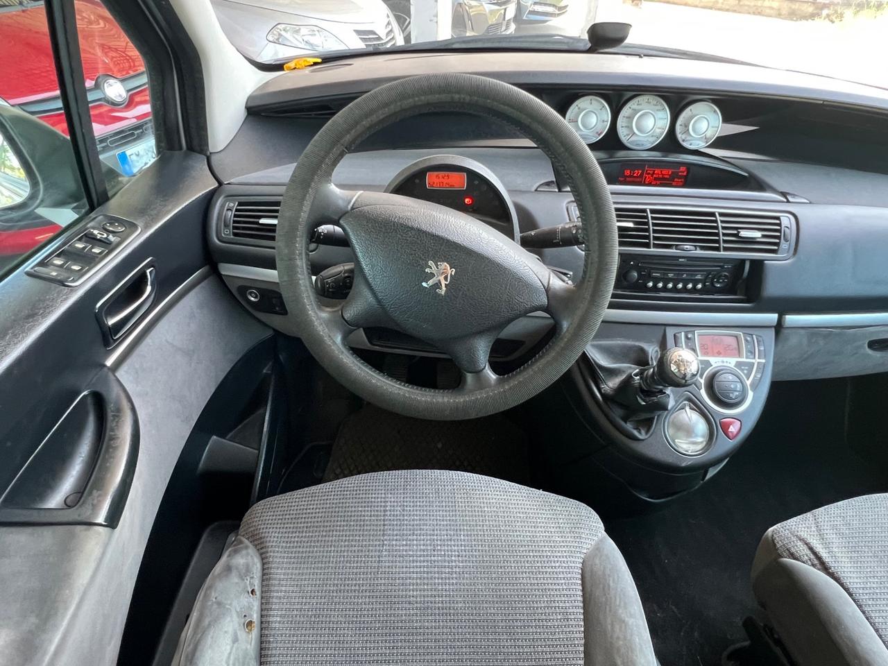 Peugeot 807 2.0 HDi FAP SR