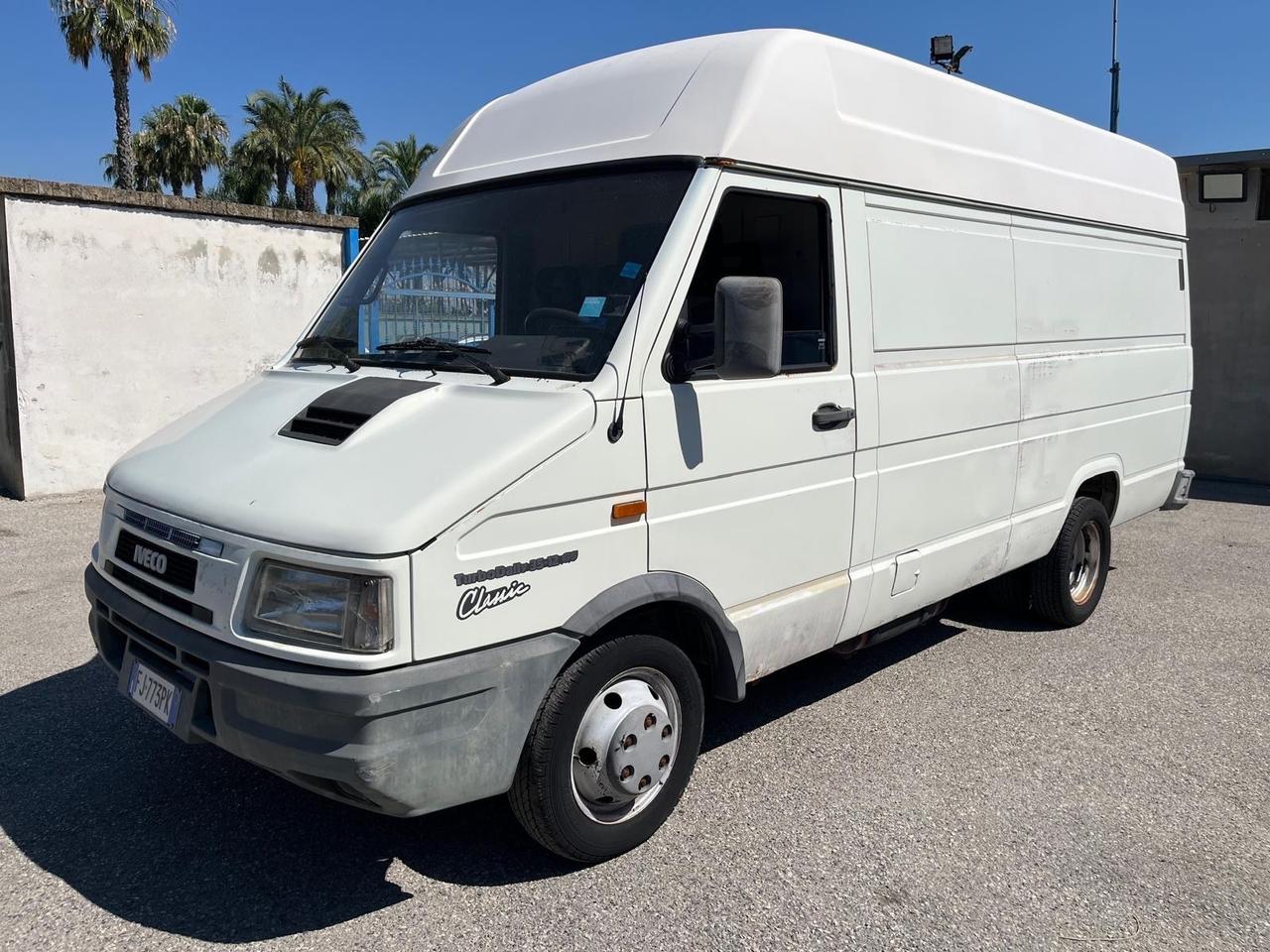 Iveco turbo Daily 35-12 -2.8- km 210000-1997
