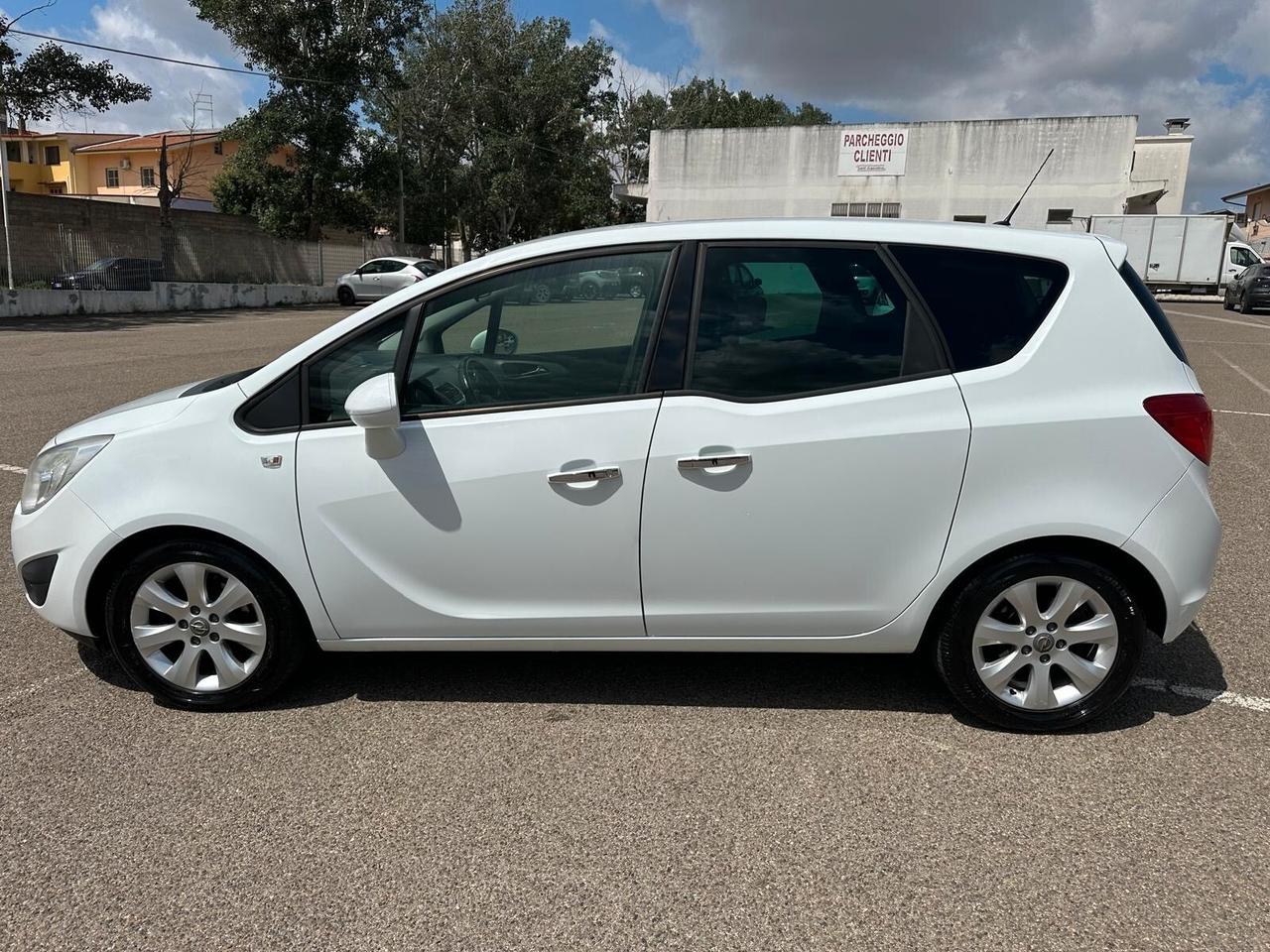 Opel Meriva 1.3 CDTI 95CV ecoFLEX Cosmo