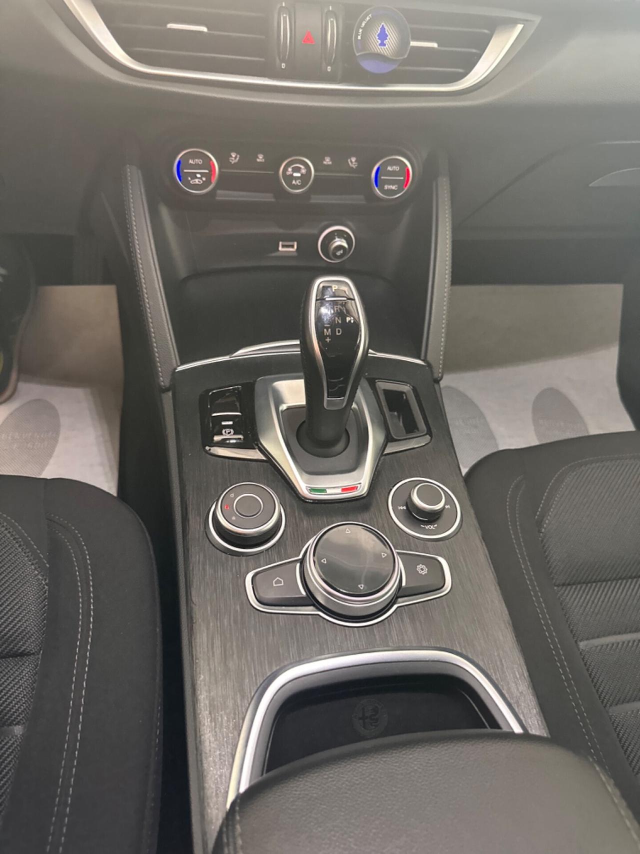 Alfa Romeo Stelvio 2.2 Turbodiesel 190 CV AT8 RWD Executive 2021