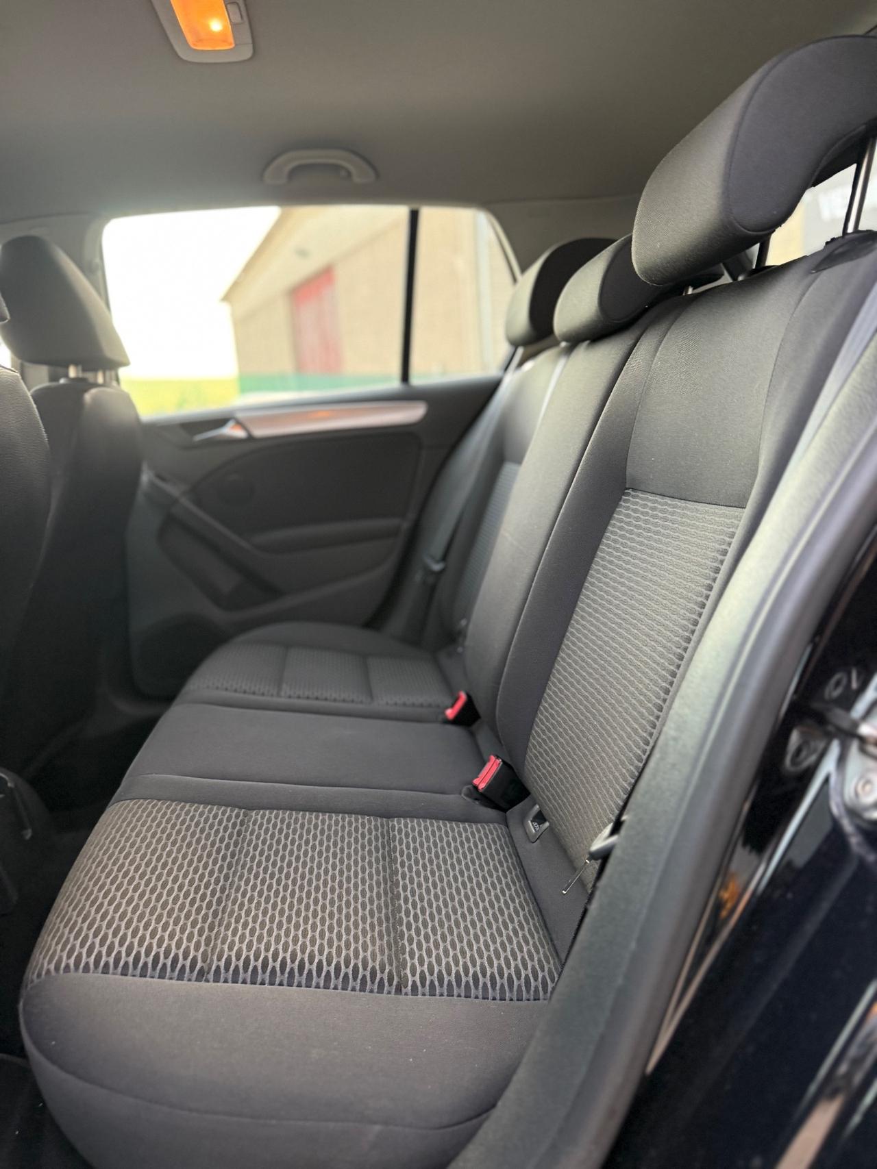 Volkswagen Golf 1.6 TDI DPF 5p. Highline