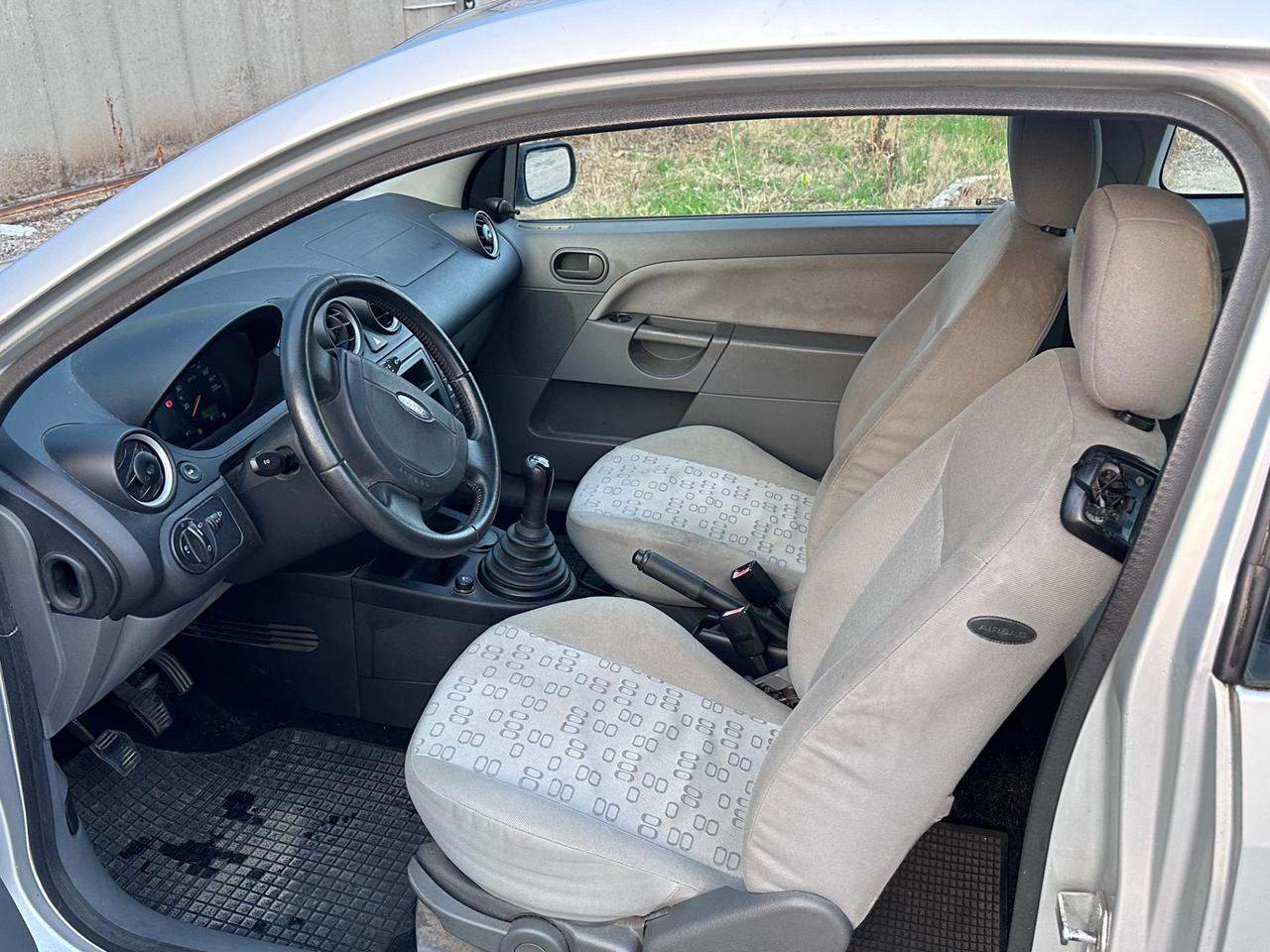Ford Fiesta 1.2 16V 3p. Ghia