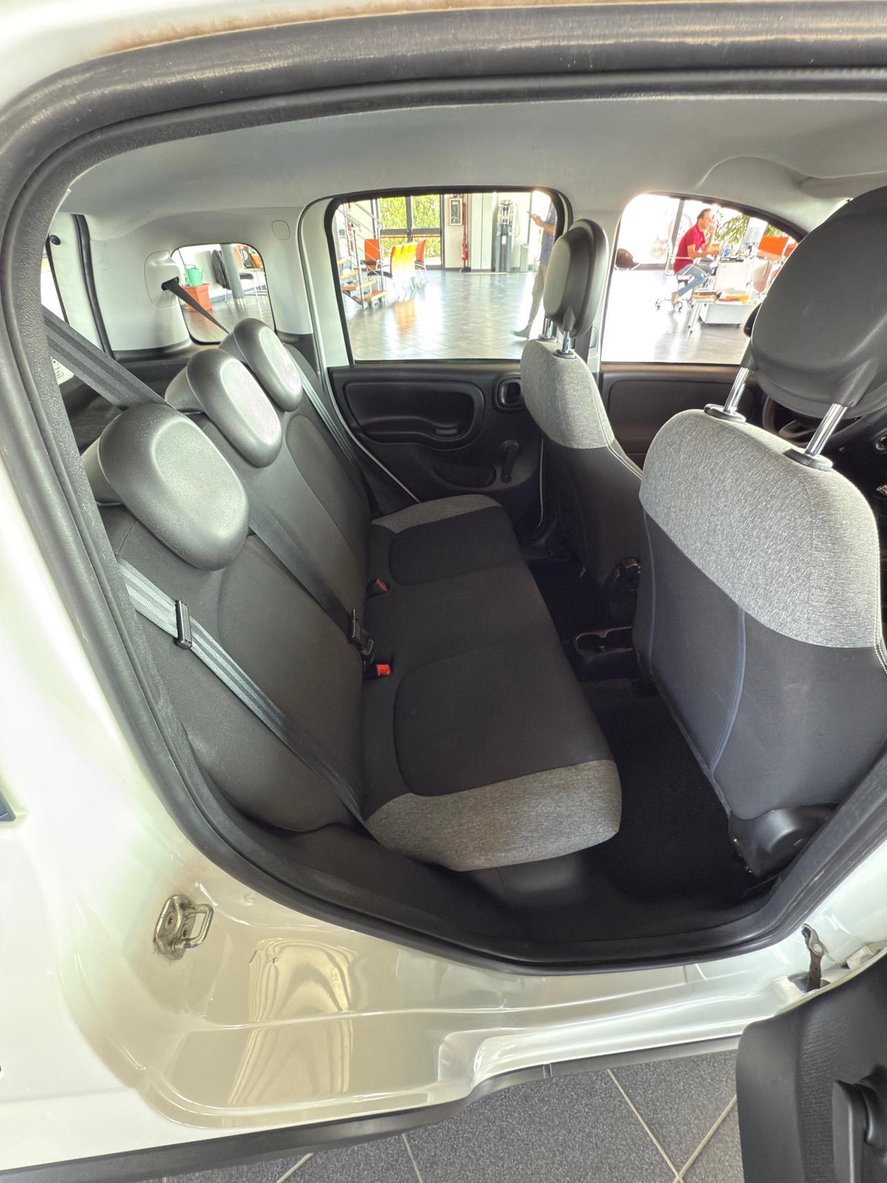 Fiat Panda 1.0 FireFly S&S Hybrid City Cross IVA ESPOSTA