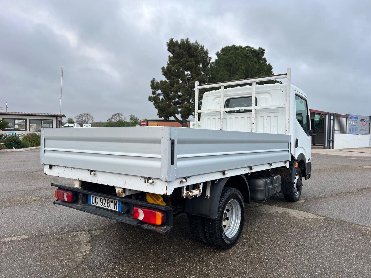 Nissan Cabstar 35.13 2.5 TD Cassone Fisso 115.000km