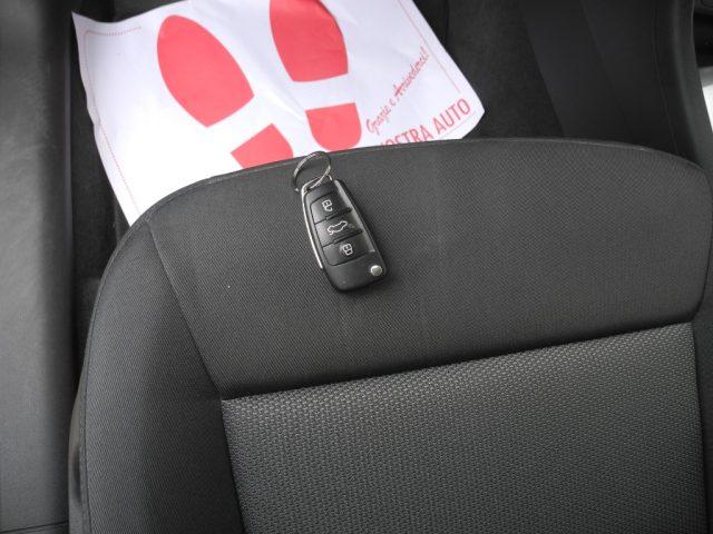 AUDI Q3 2.0 TDI 120cv 6M - NAVI -Ok NEOPATEN.- DA VETRINA