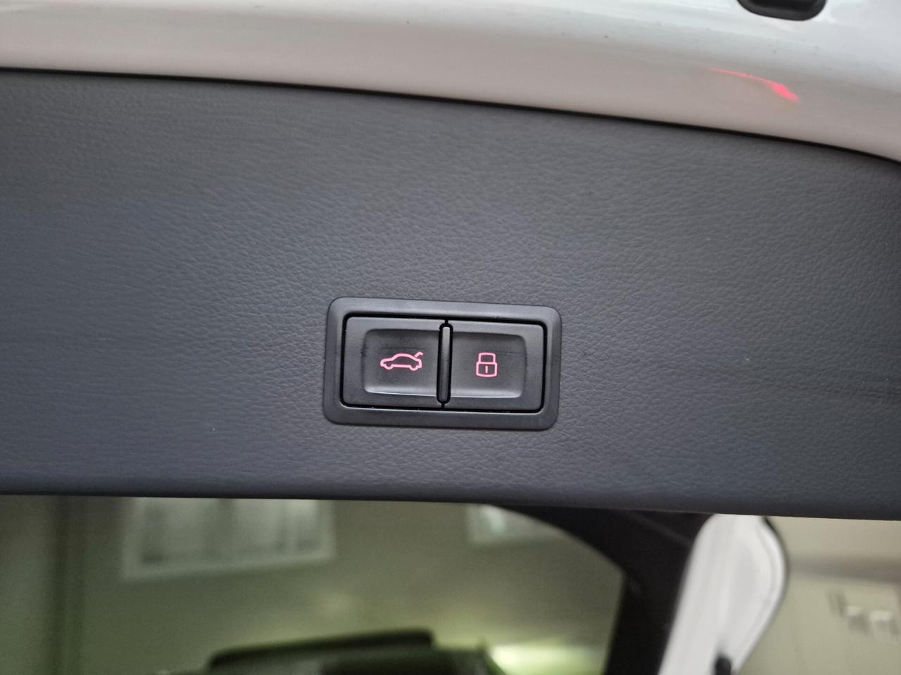 Audi A6 AVANT 2.0 TDI S TRONIC TETTO APRIBILE FULL-LED