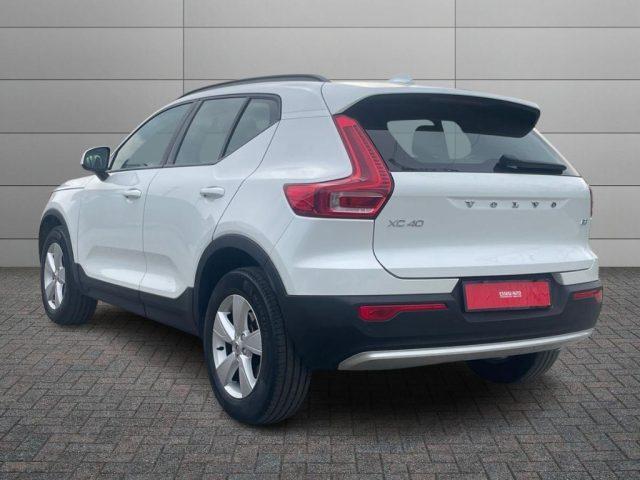 VOLVO XC40 B3 automatico Essential