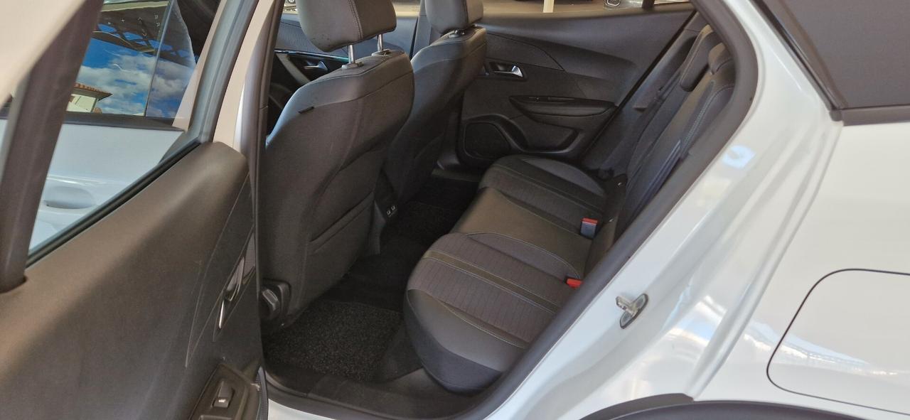 Peugeot 2008 BlueHDi 130 S&S EAT8 GT Pack