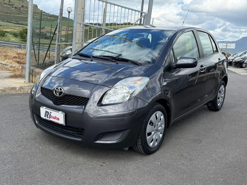 Toyota Yaris 1.4 D-4D 90 cv 5 porte Sol