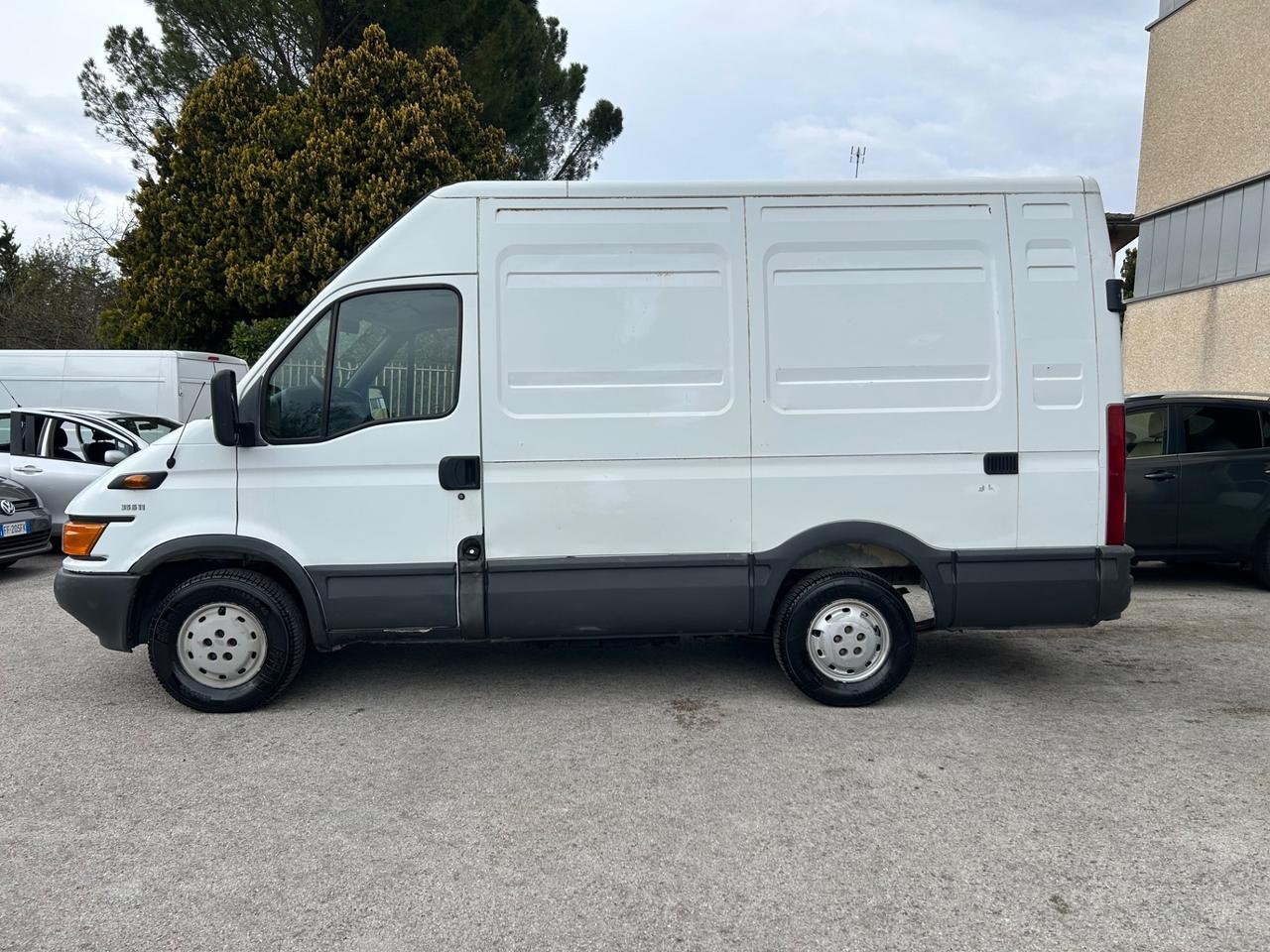 Iveco Daily 35.12 2.8 TDI Furgone