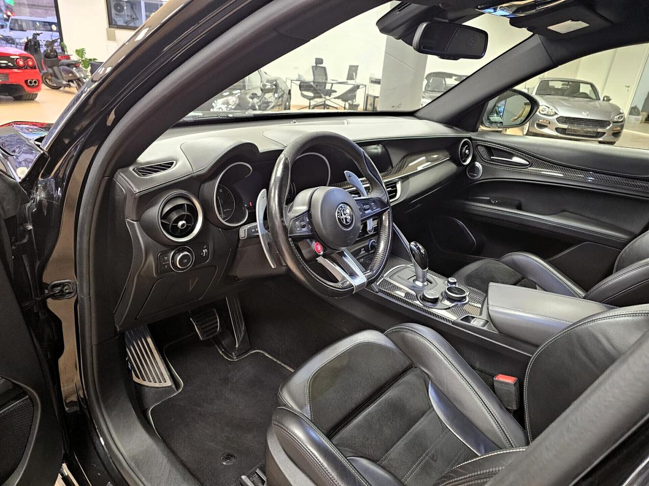 Alfa Romeo Stelvio 2.9 Bi-Turbo V6 510 CV AT8 Quadrifoglio
