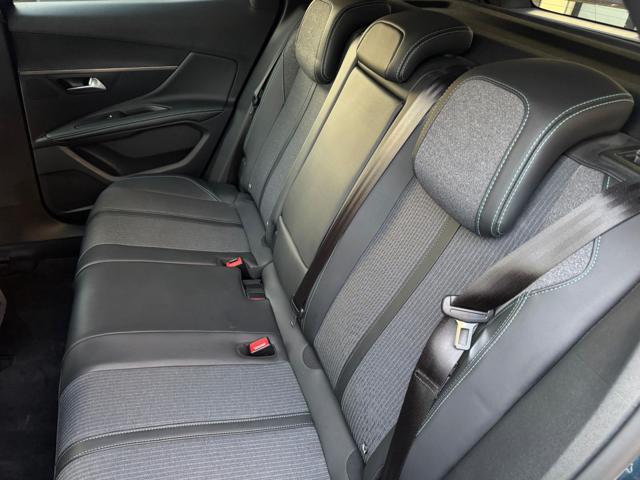 PEUGEOT 3008 1.5 ALLURE *OTTIME CONDIZIONI*