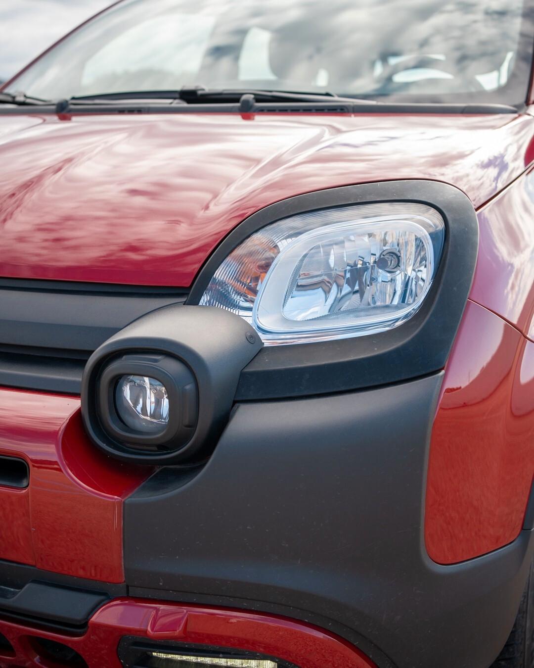 Fiat Panda 1.0 Hybrid Cross Red