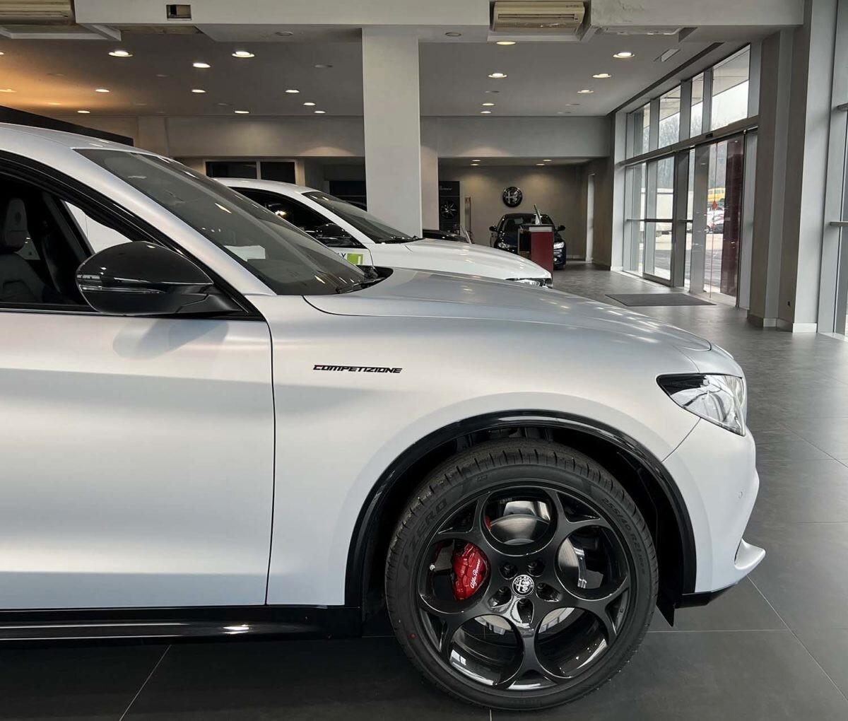 Alfa Romeo Stelvio COMPETIZIONE 210 CV PRONTA CONSEGNA