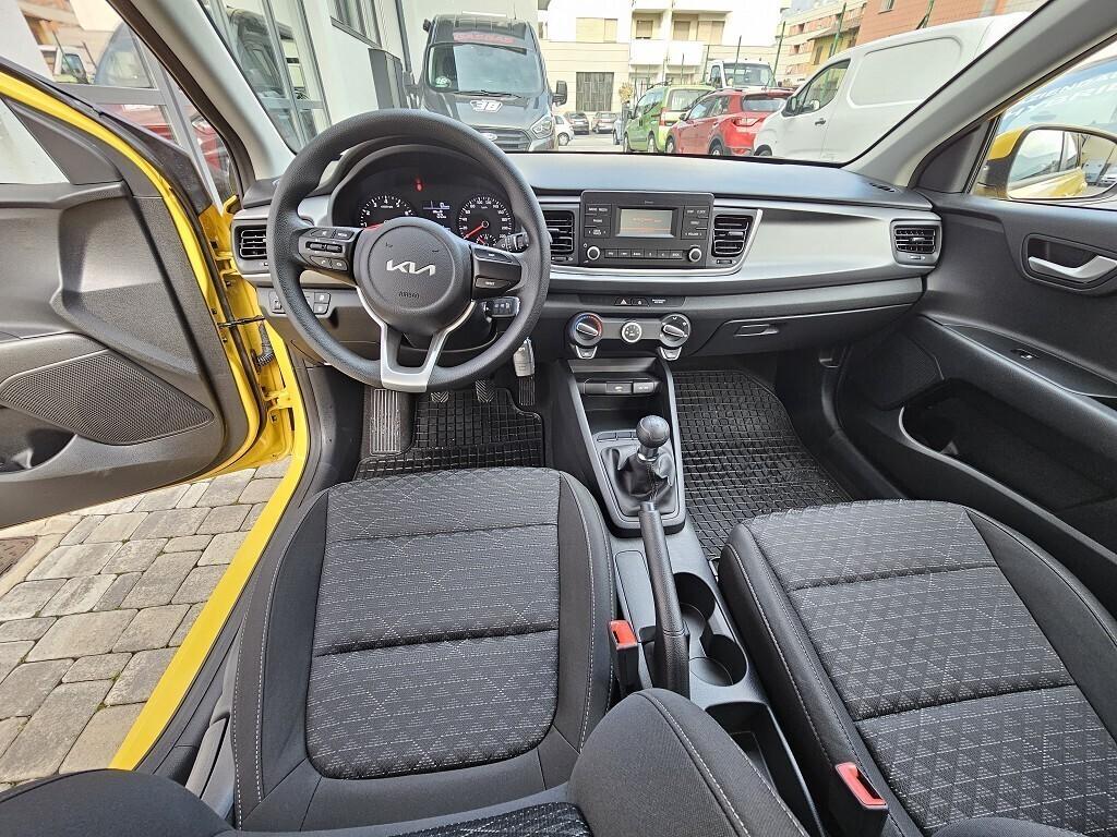 KIA Rio 1.2 style 84cv