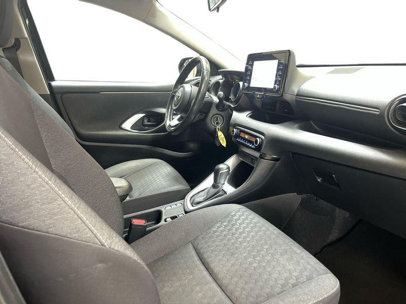 Toyota Yaris Hybrid Trend MY22