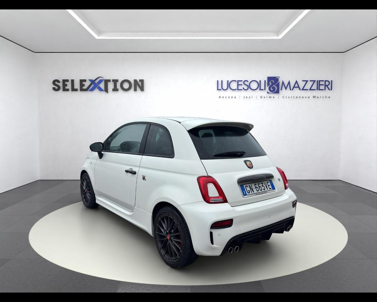 ABARTH 695 - 695 1.4 Turbo T-Jet 180 CV M.T.A.