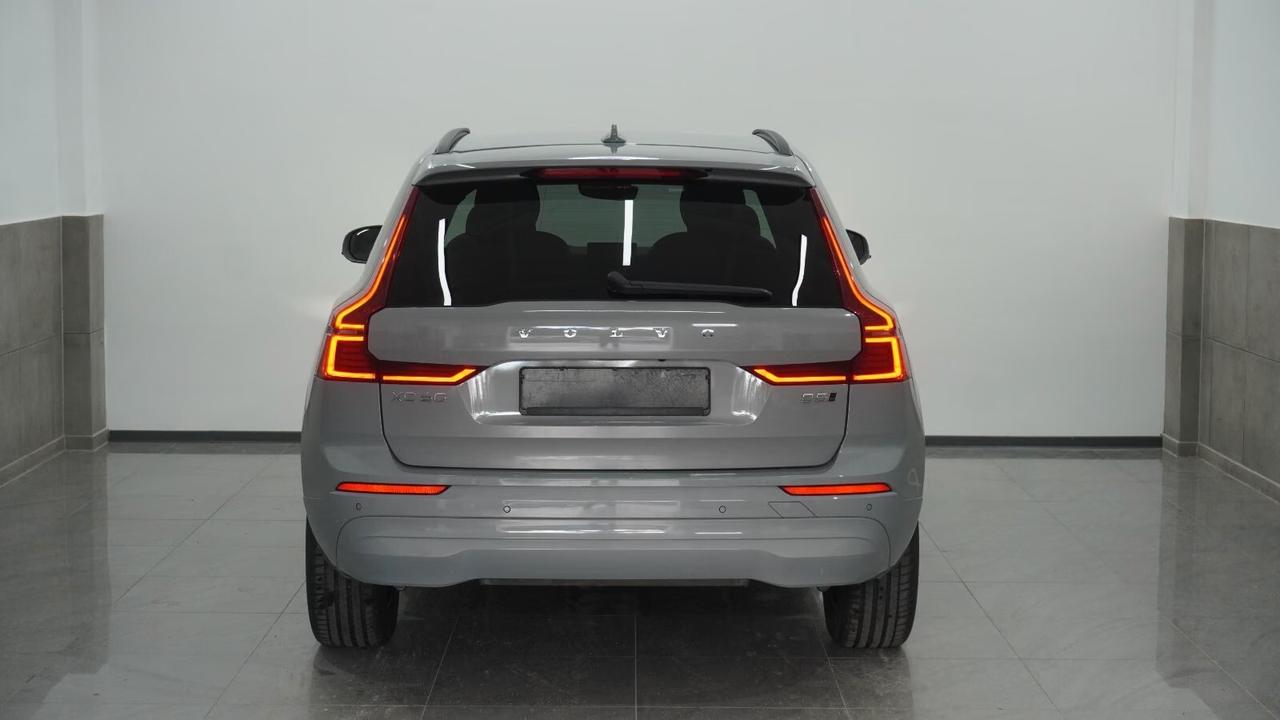 Volvo XC60 B5 Core AWD NewMod PilotAssist