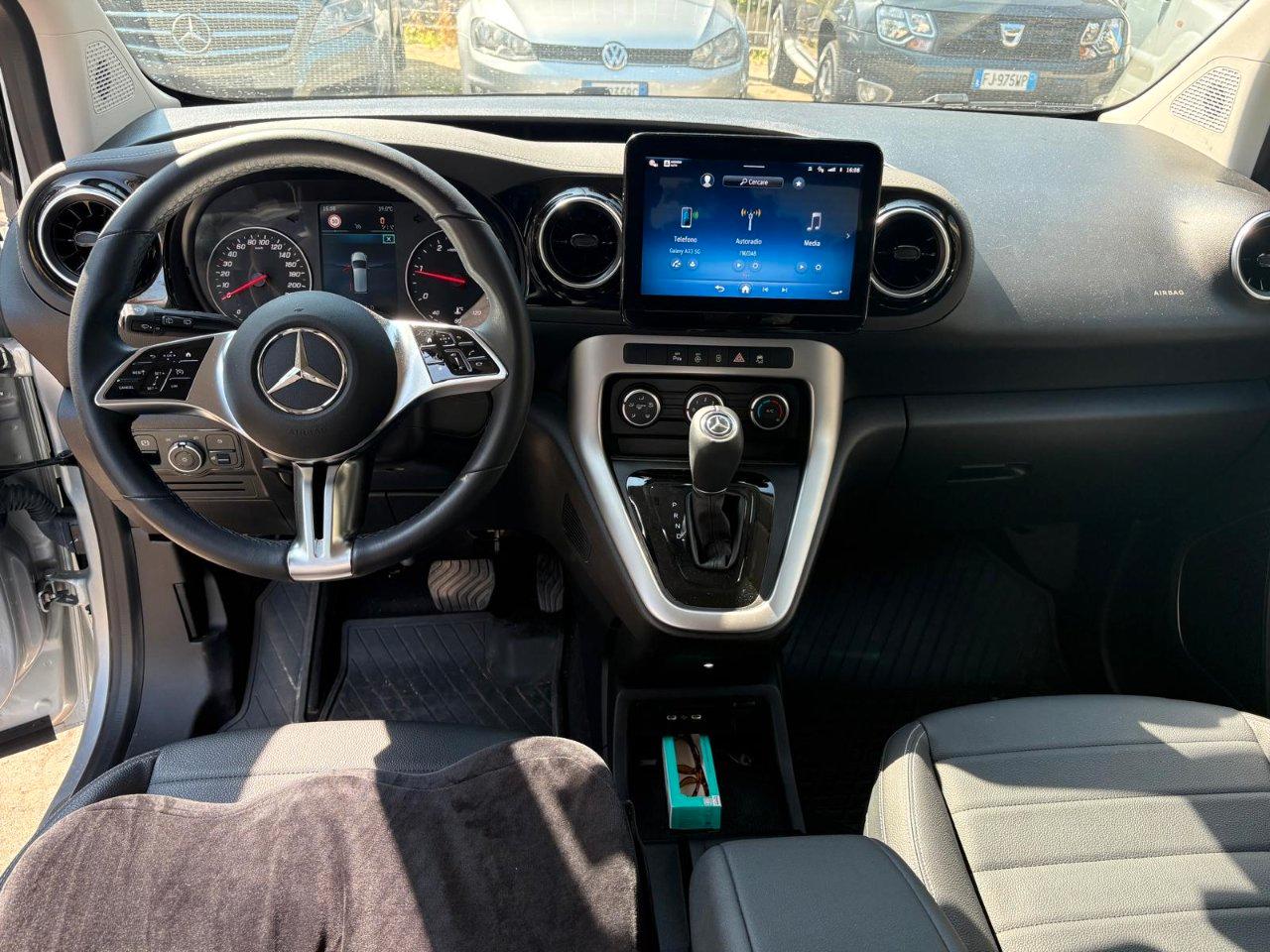 Mercedes T 180 D Progressive 7G-DCT Long GANCIO OK NEOPATENTATO