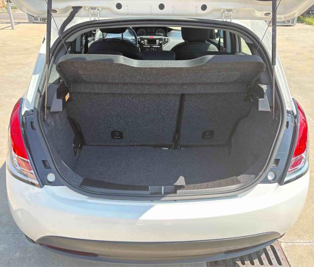 LANCIA Ypsilon 1.0 FireFly 5 porte S&S Hybrid Ecochic Gold