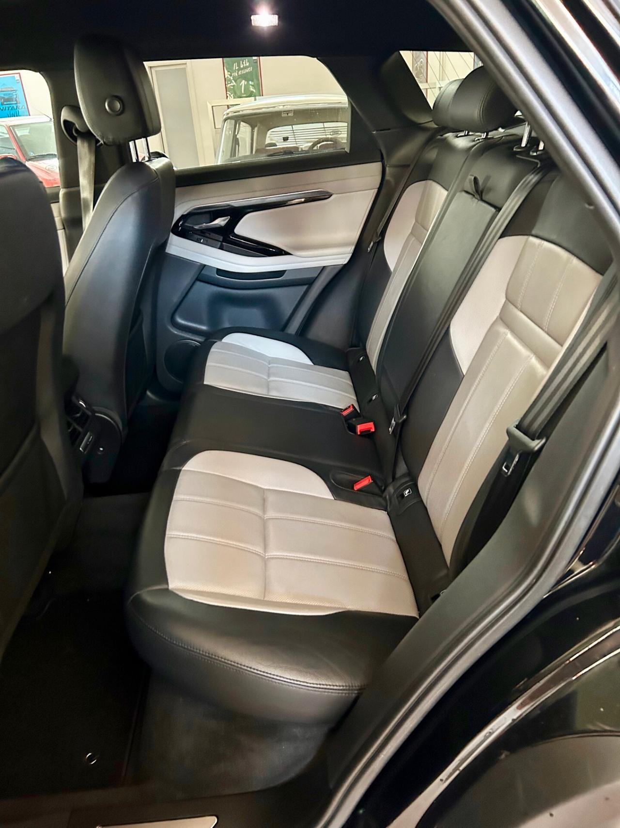 Land Rover Range Evoque 2.0D I4-L.Flw 150 CV AWD Auto R-Dynamic S