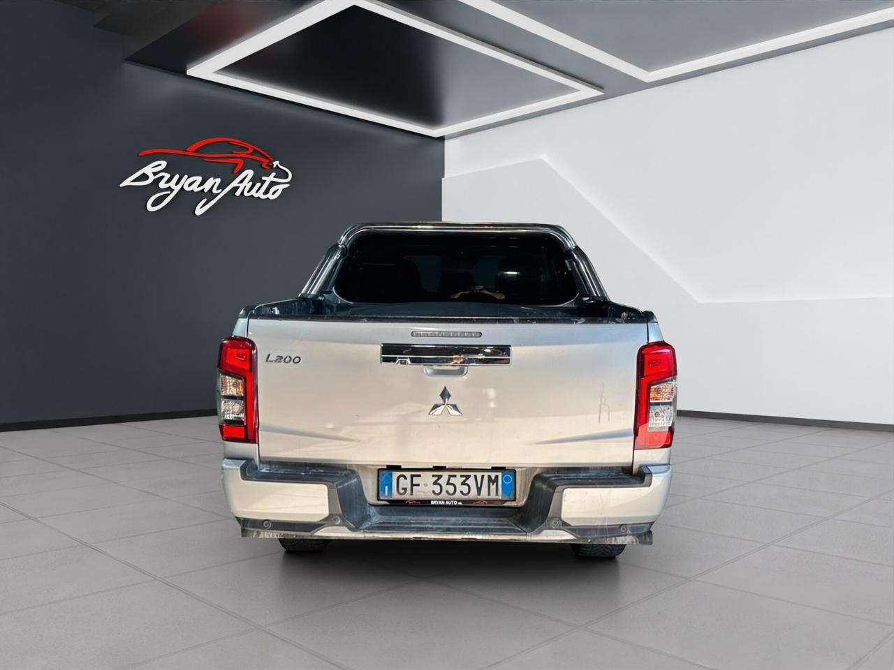 Mitsubishi L200 d. cab 2.3d Diamond Pack 2 Intouch 4wd 150cv auto