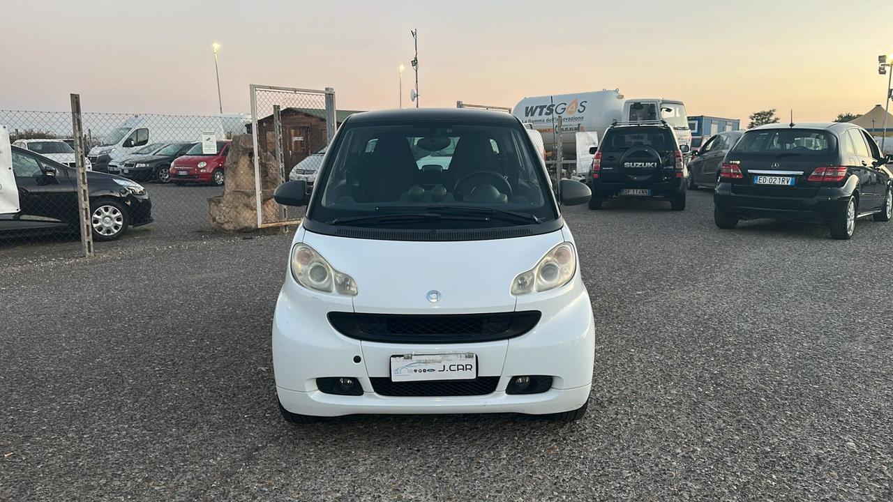 Smart ForTwo 1000 52 kW MHD coupé pure
