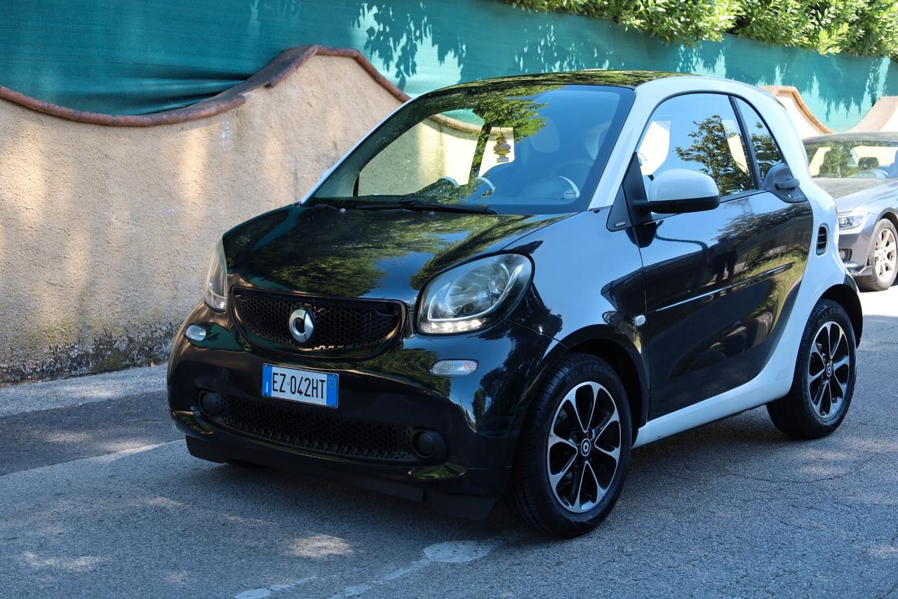 Smart ForTwo 1000 62 kW coupé passion 1.0 MANUALE