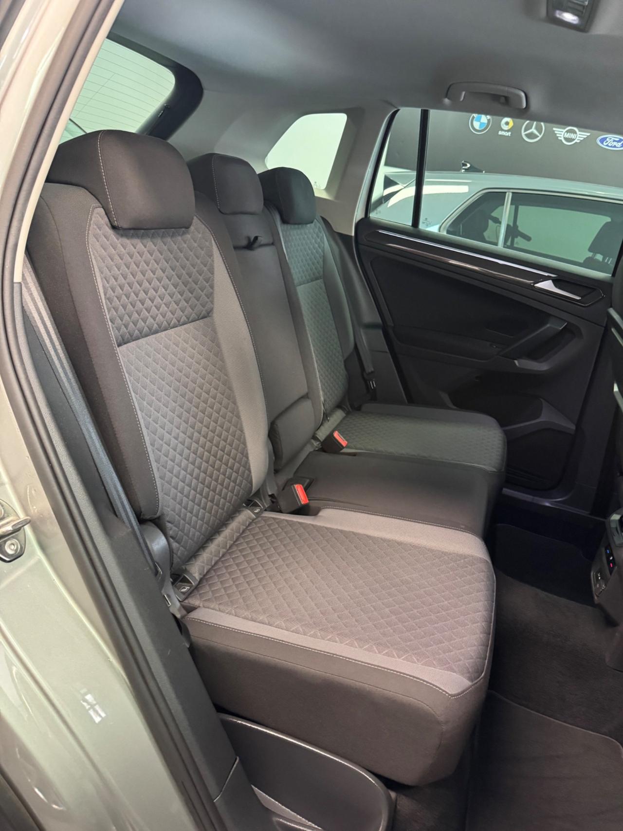 VW Tiguan 2.0 TDI 150 CV R-LINE FINANZIABILE