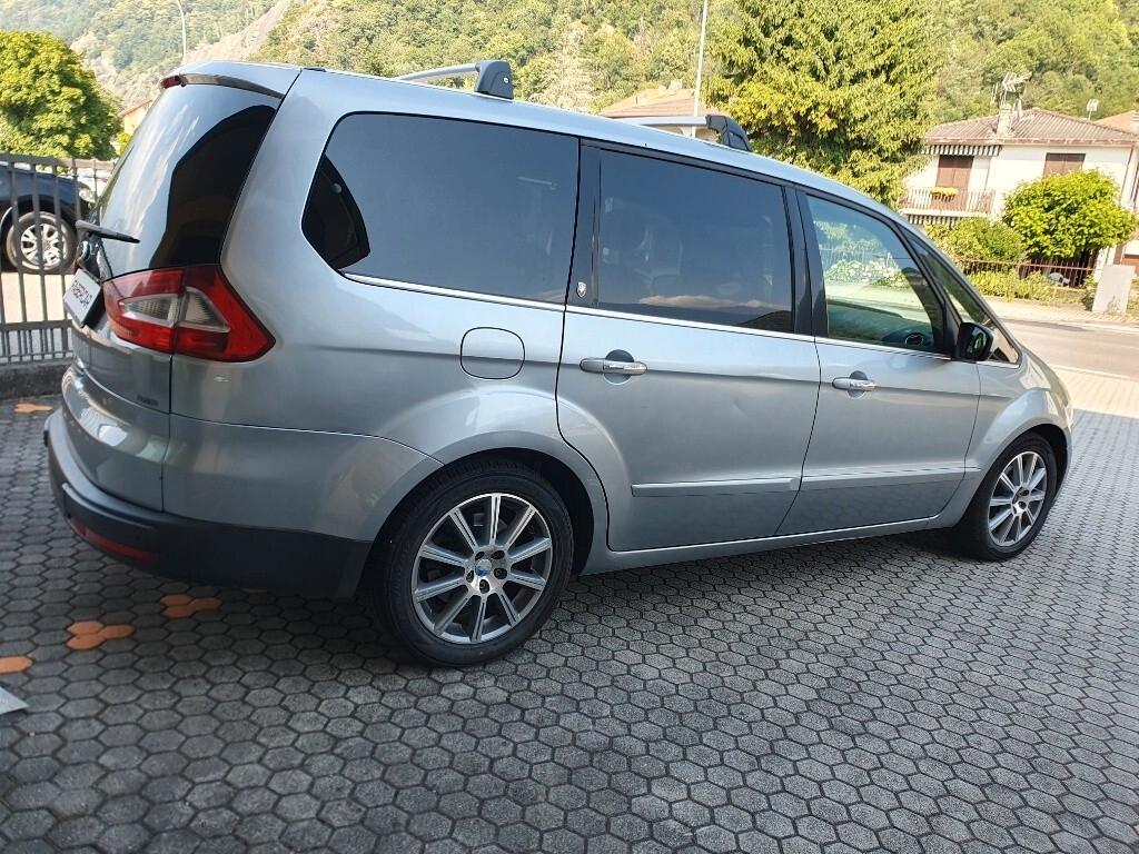 Ford Galaxy 2.0 TDCi 140 CV Ghia DPF