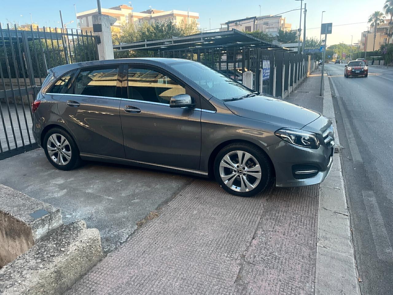 Mercedes-benz B 1.6 Cdi Perfetta Da Vetrina Full