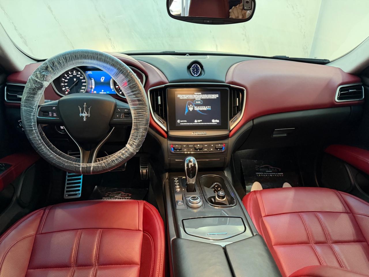 Maserati Ghibli V6 430 CV Q4 Nerissimo Edition