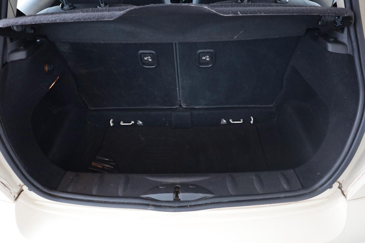 MINI 1.6 16V ONE neopatentati